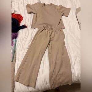 Girls Zara tan Two-Piece Lounge Set